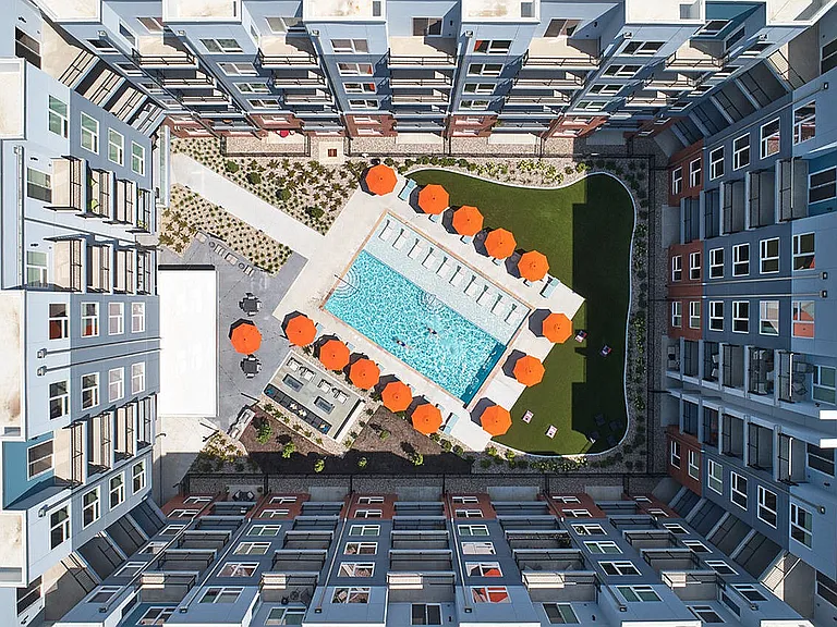 The Vue — Photo 15