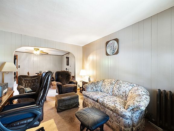 3rd image of 43 Ferry St