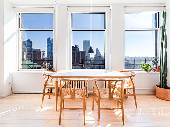 4th image of 75 Livingston St APT 22B