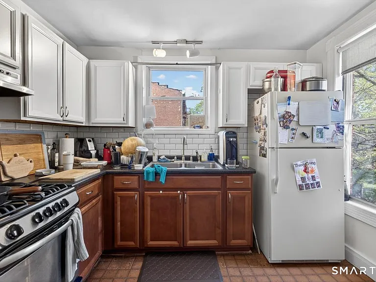 131 Bradley St #2 — Photo 12