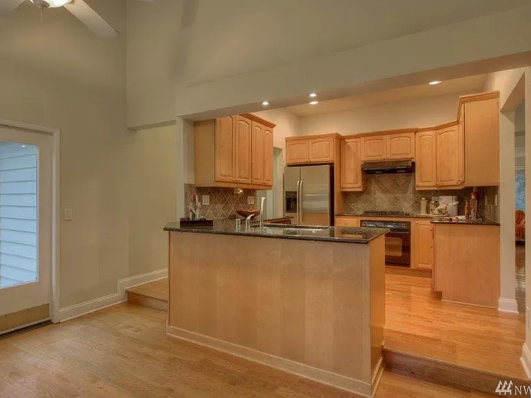 14253 92nd Ave NE #2 — Photo 6