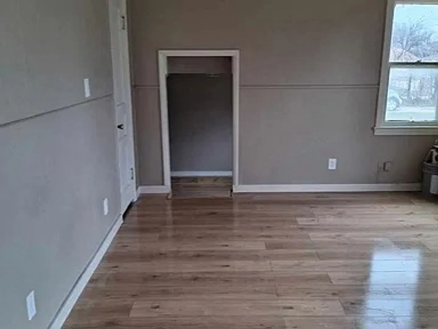 Beautifully Remodeled 4-Bedroom Home Move-In Ready! — Photo 3