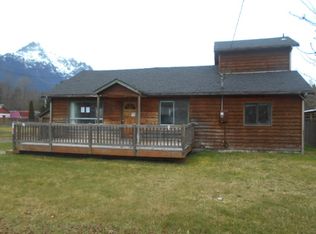 815 Madison Ave, Darrington, WA 98241