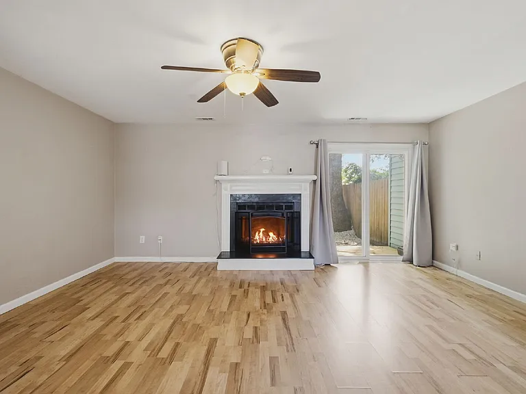 5475 Davis Way — Photo 5