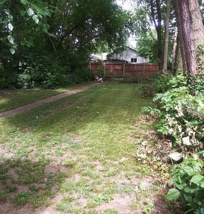 2nd image of 929 Haugh St