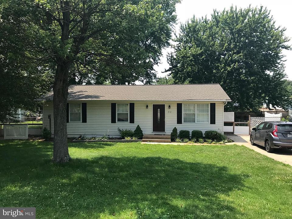 1st image of 212 Austin Dr