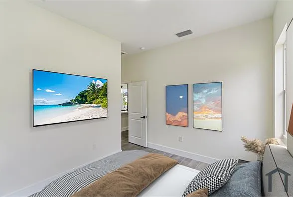 708 Peacock Ave — Photo 10