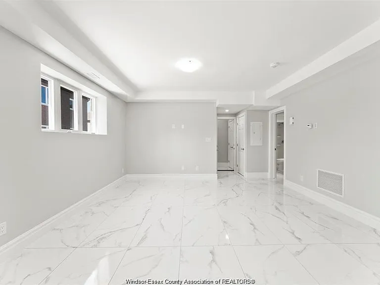 2280 Daytona Ave #C — Photo 6