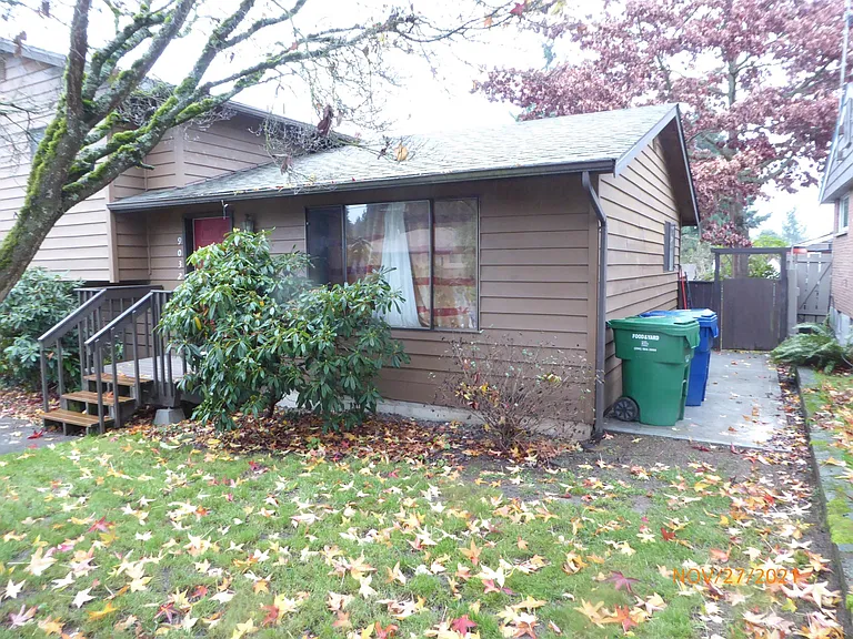 9032 8th Ave NW — Photo 4