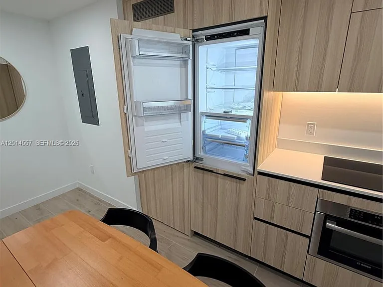 225 N Miami Ave #907 — Photo 15