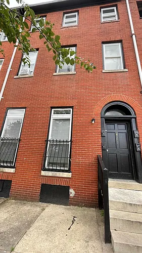 1423 W Fayette St Photo 1
