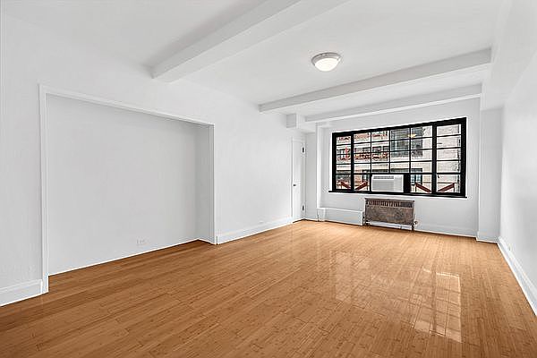 1st image of 307 E 44th St APT 1206