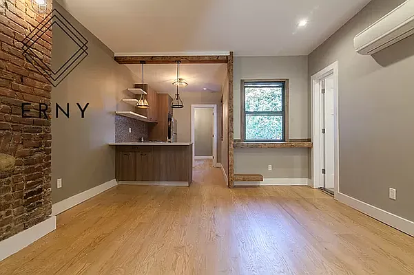 Rented by ERNY LLC | media 15