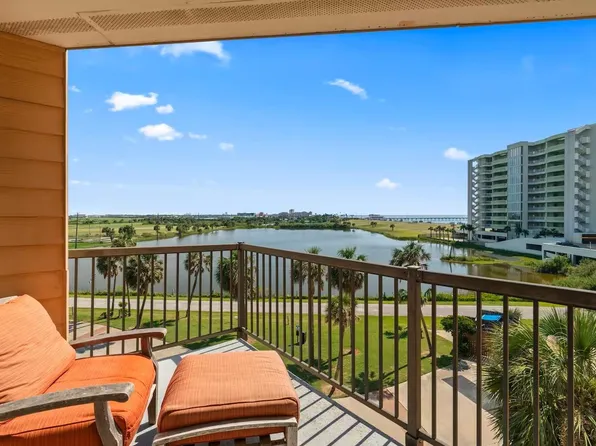 9520 Seawall Blvd APT 332, Galveston, TX 77554