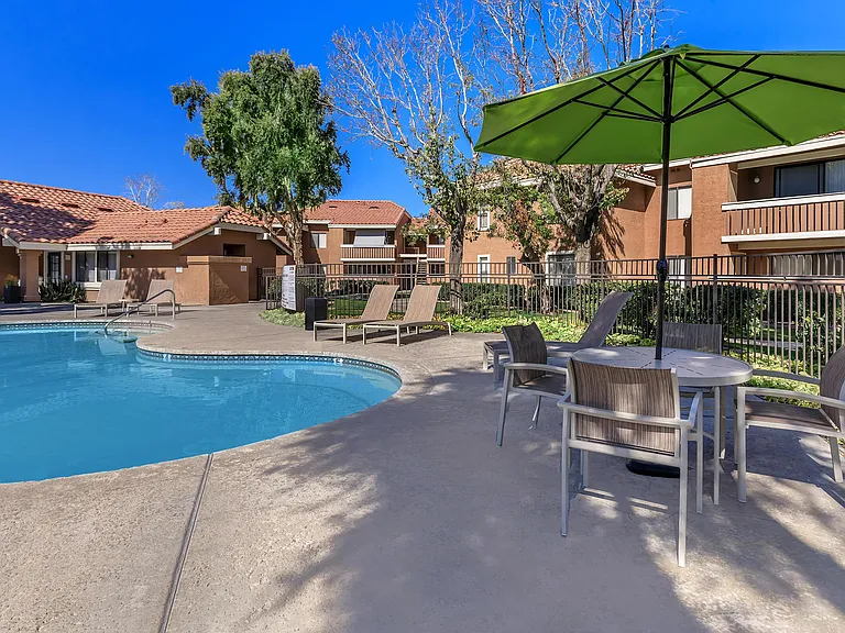 Smoketree Apartments — Photo 24