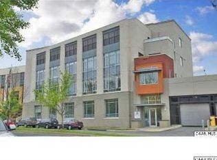 105 Monticello Ave APT 402, Charlottesville, VA
