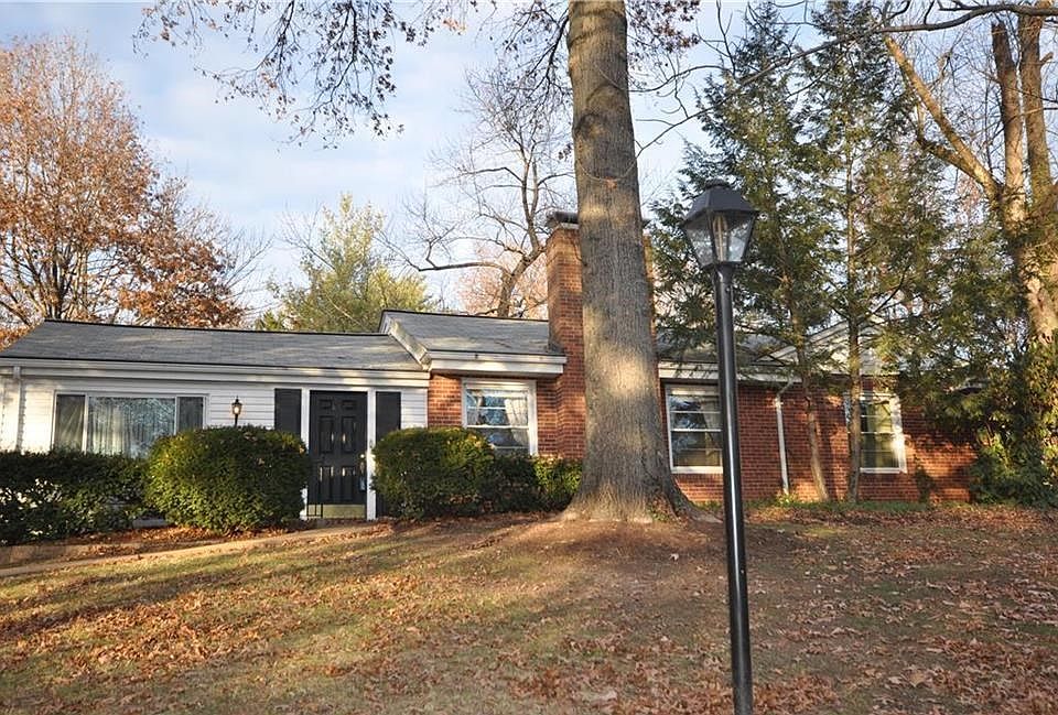 1st image of 9541 Park Ln
