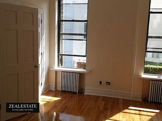 Rented by ZealEstate Group Inc | media 51