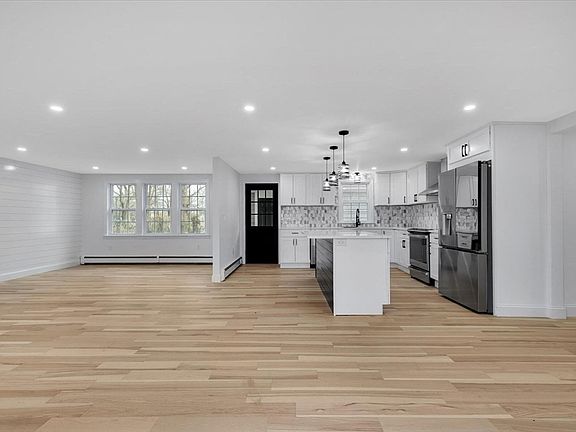 2nd image of 3 Bristol Ave