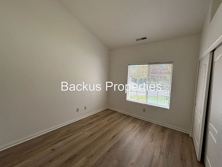 18223 Viewcrest Ln — Photo 13