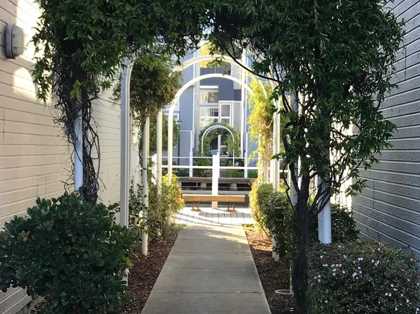 826 Boardwalk Pl, Redwood City, CA 94065