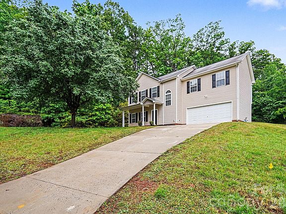 2nd image of 6116 Firethorne Ln