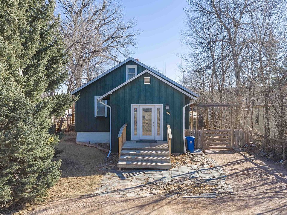 1st image of 1642 Evergreen Dr