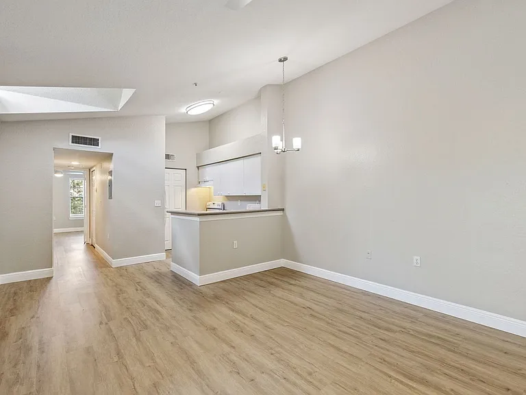 2336 Midtown Ter #935 — Photo 5