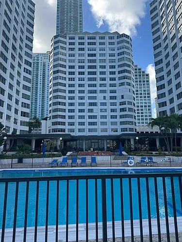 825 Brickell Bay Dr Photo 1