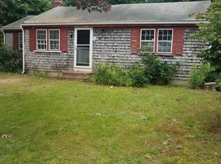 17 Antlers Shore Dr, East Falmouth, MA 02536