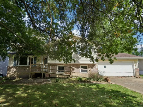 4633 Boxwood Dr, Brunswick, OH 44212