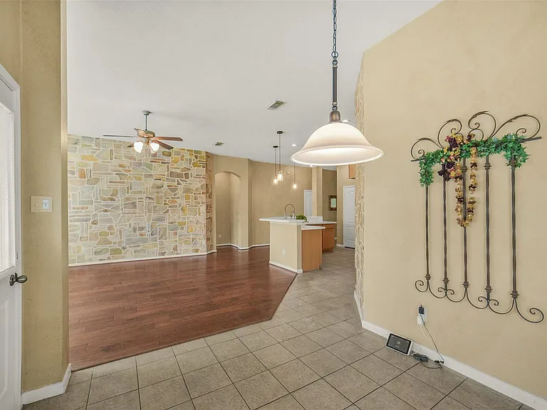 18930 Magnolia Arbor Ln — Photo 15