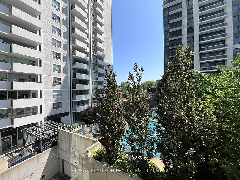 83 Redpath Ave #204 — Photo 26