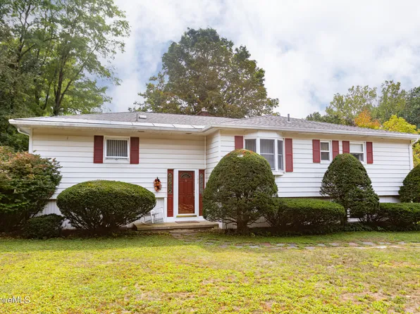 103 Sunnyside Dr, Dalton, MA 01226
