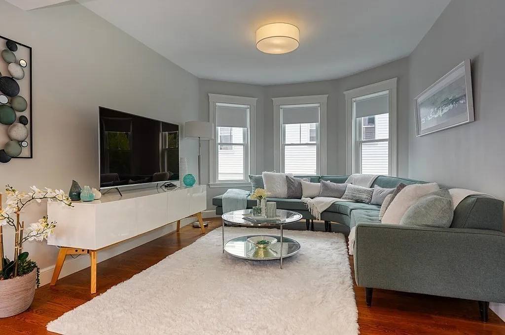 3 bed, 1250 sqft, $3,600 — Photo 4