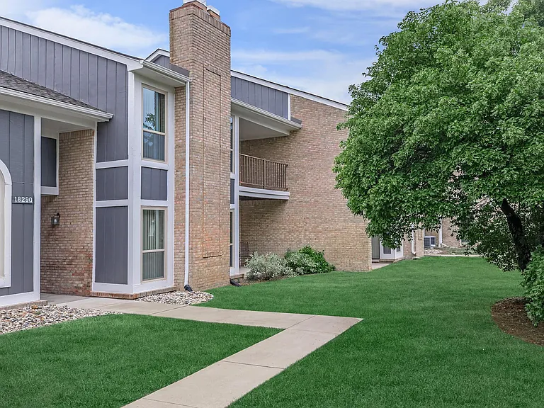 Manors at Knollwood — Photo 13