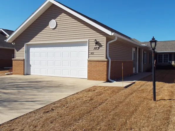 401 15th Ave NE #103, Sibley, IA 51249