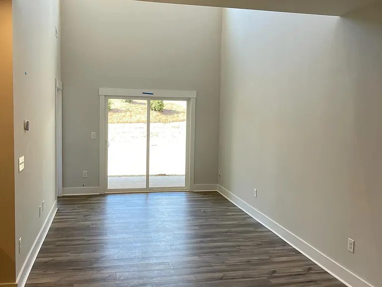 9547 Munsing Dr — Photo 12