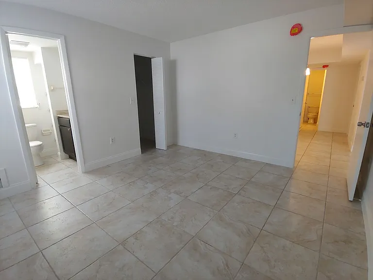 5324 Desoto Pl #A — Photo 8