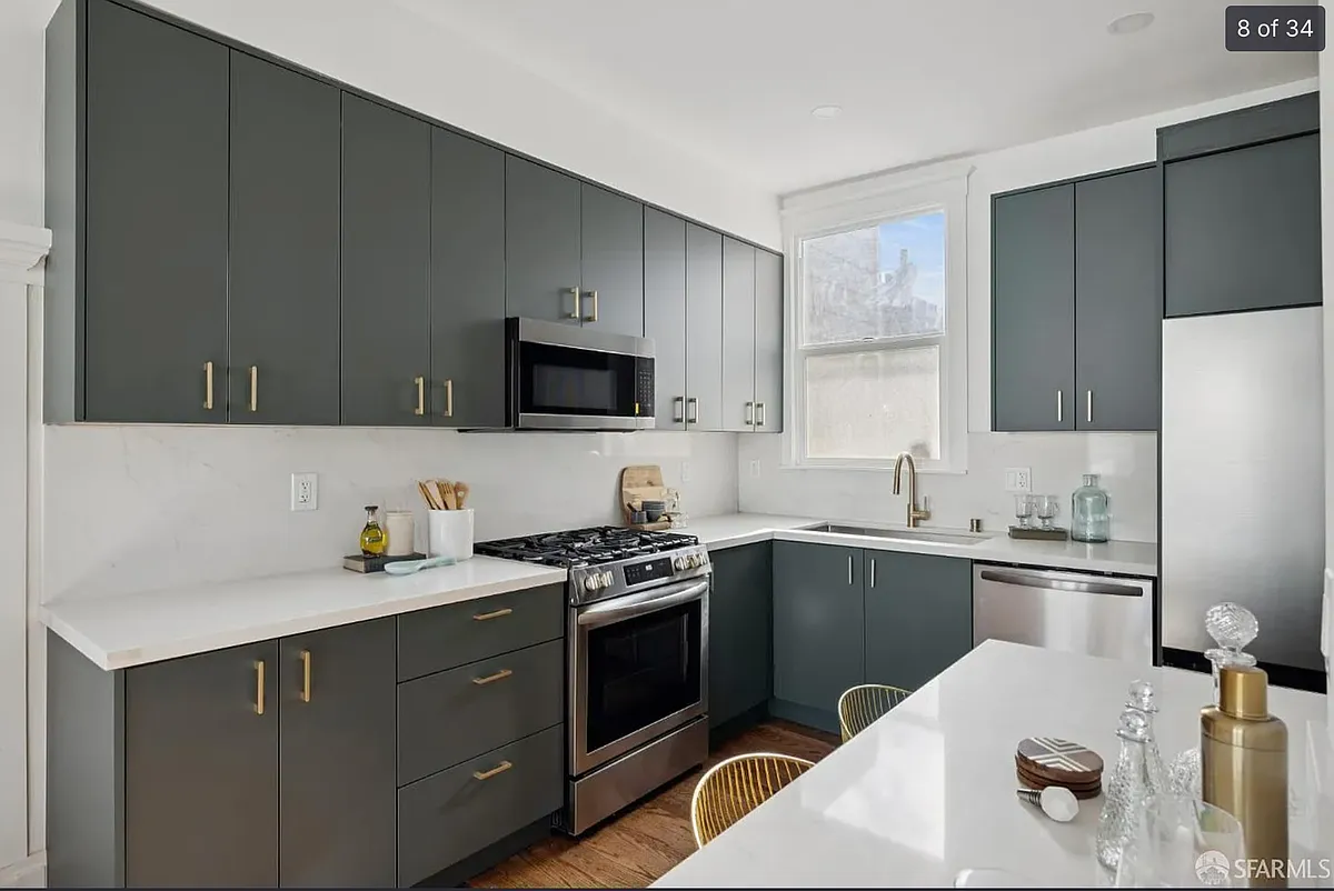 Building Photo - 1449 Hyde St #3