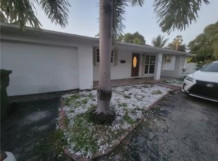 6901 SW 16th Ct, Pembroke Pines, FL 33023