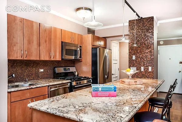 Sold by Compass | media 3