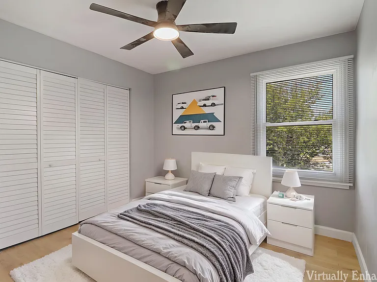 2208 Kensington Dr — Photo 38
