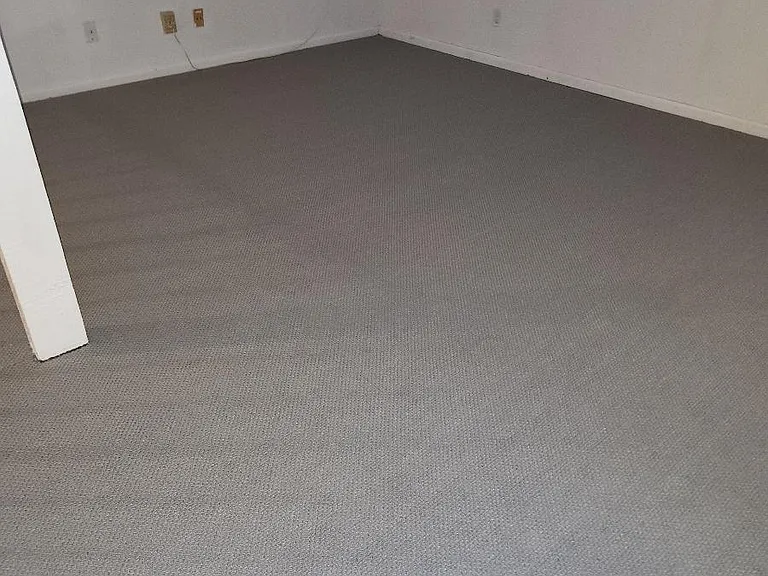 9002 Emberglow Ln — Photo 4
