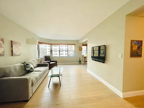 80 Park Ave Photo 1