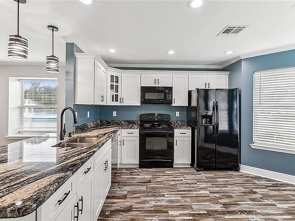 5th image of 2729 Bayou Black Dr