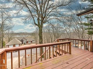 27 Wimbledon Way, Bella Vista, AR 72715