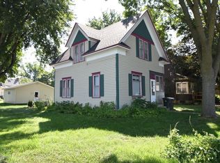 312 N 3rd St, Goodhue, MN 55027