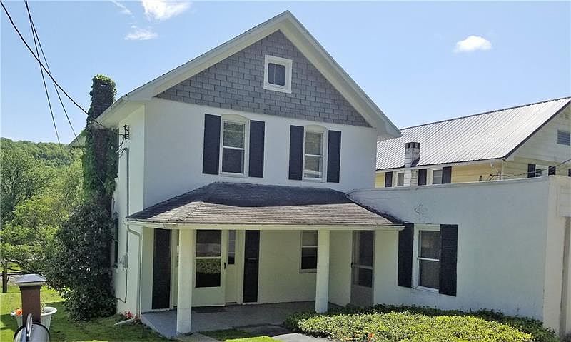 1st image of 224 Jefferson St