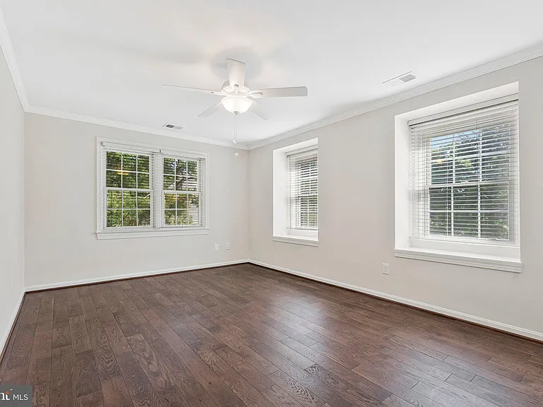 10034 Scenic View Ter — Photo 38